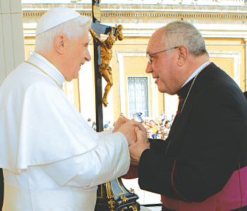 photo of Pope Benedict XVI assuring Bishop Robert C. Morlino of his prayers and blessings for the faithful of the Diocese of Madison